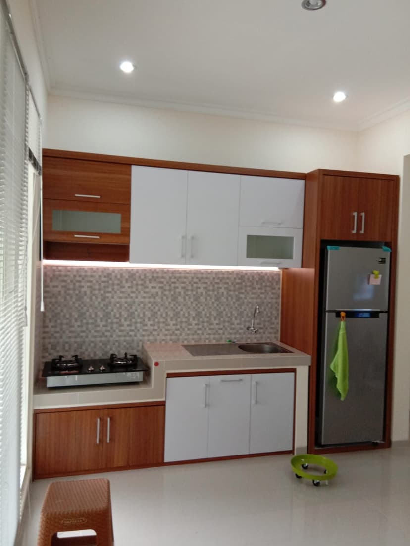 Interior 5