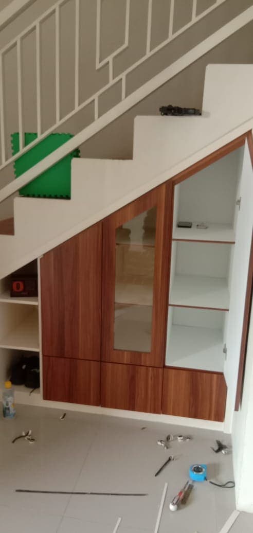 Interior 9